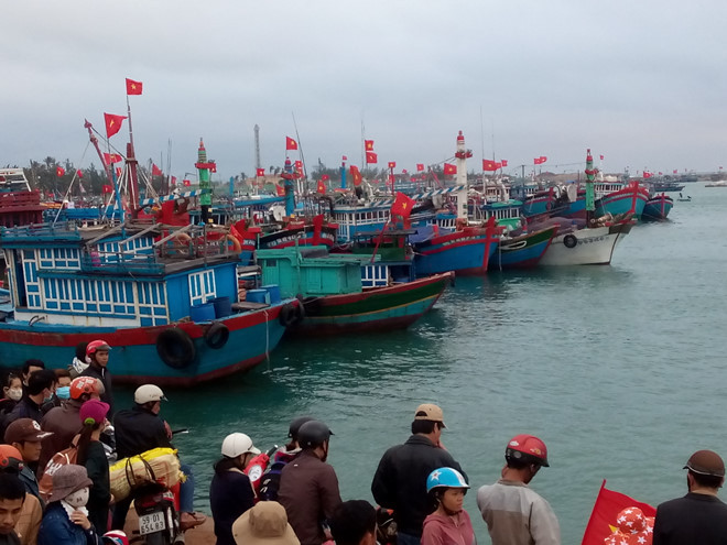 Sauvetage de 32 marins étrangers en détresse en mer ảnh 1
