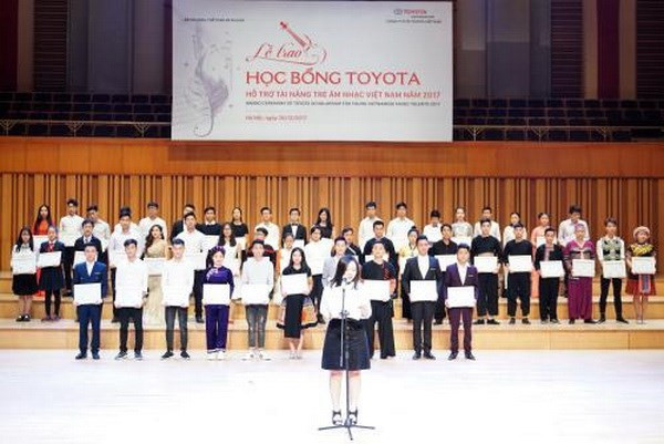 Des jeunes talents musicaux vietnamiens obtiennent des bourses d'études Toyota ảnh 1 Des jeunes talents musicaux vietnamiens obtiennent des bourses d'études Toyota ảnh 1