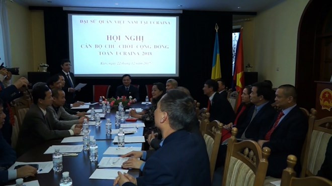 Conférence des cadres principaux de la communauté des Vietnamiens en Ukraine ảnh 1 Conférence des cadres principaux de la communauté des Vietnamiens en Ukraine ảnh 1