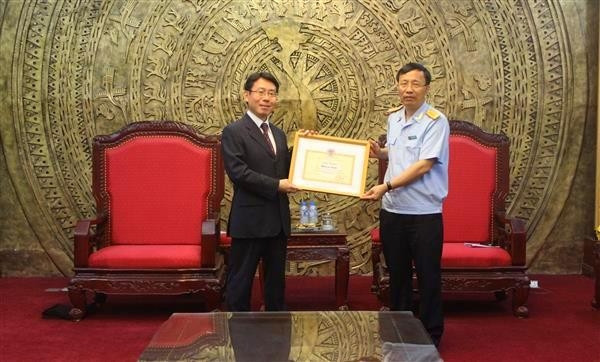 Satisfecit du Département général des Douanes remis à la JICA ảnh 1 Satisfecit du Département général des Douanes remis à la JICA ảnh 1