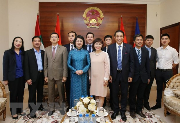 Activités de la vice-présidente Dang Thi Ngoc Thinh aux Émirats arabes unis ảnh 1 Activités de la vice-présidente Dang Thi Ngoc Thinh aux Émirats arabes unis ảnh 1