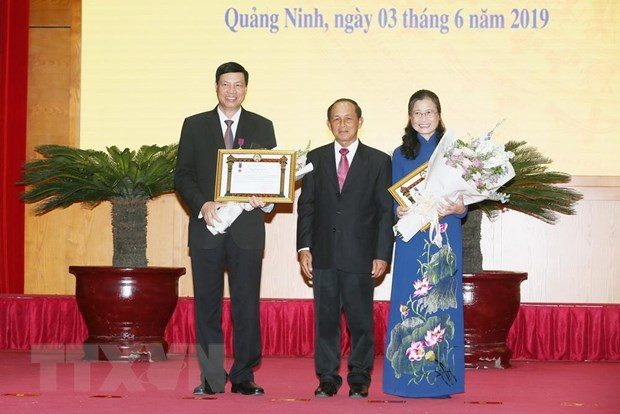 Quang Ninh et les provinces du Nord du Laos cherchent à élargir leur coopération ảnh 1 Quang Ninh et les provinces du Nord du Laos cherchent à élargir leur coopération ảnh 1
