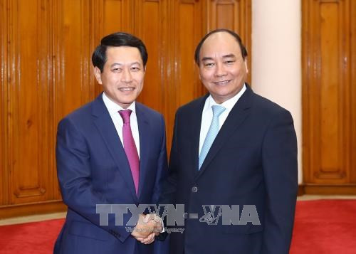 Premier ministre: le Vietnam accorde la priorité aux relations avec le Laos ảnh 1 Premier ministre: le Vietnam accorde la priorité aux relations avec le Laos ảnh 1