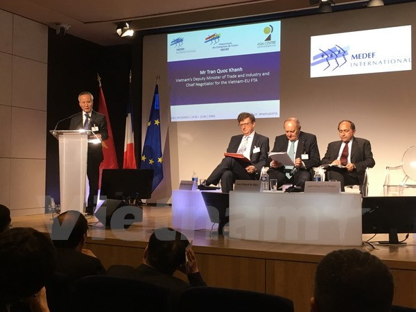 L’accord de libre-échange Vietnam-UE serait achevé en 2018 ảnh 1 L’accord de libre-échange Vietnam-UE serait achevé en 2018 ảnh 1