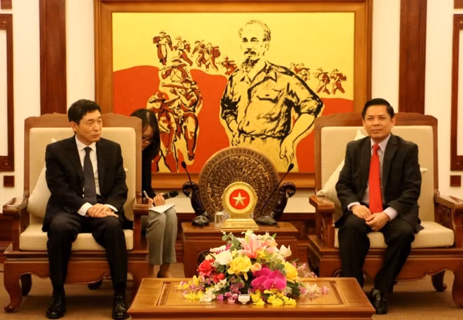 La R. de Corée s’intéresse à l’amélioration de l’infrastructure de transport au Vietnam ảnh 1