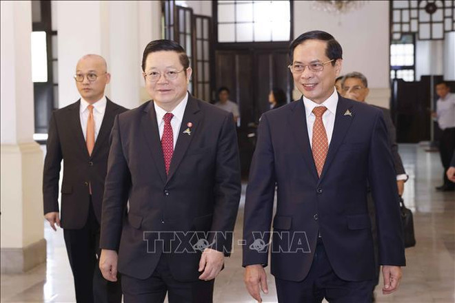 Le ministre des AE rencontre des responsables du Brunei et de l’ONU ảnh 2 Le ministre des AE rencontre des responsables du Brunei et de l’ONU ảnh 2