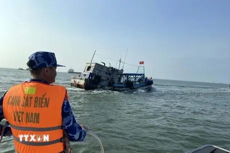 Les Gardes côtières du Vietnam et des Philippines tiennent leur première conférence bilatérale ảnh 1 Les Gardes côtières du Vietnam et des Philippines tiennent leur première conférence bilatérale ảnh 1