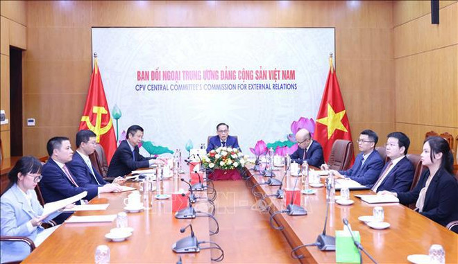 Renforcement de la coopération multiforme entre le Vietnam et l'Algérie ảnh 1