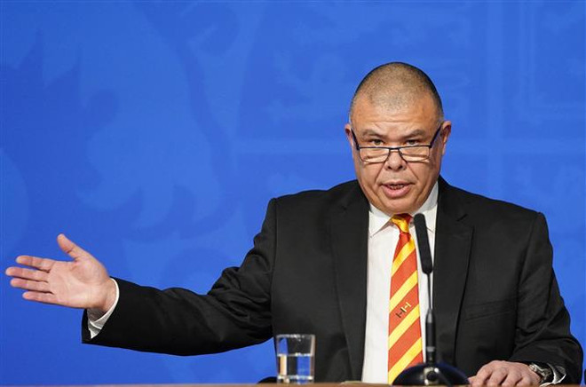 Un professeur d’origine vietnamienne décorés par la reine Elizabeth II ảnh 1 Un professeur d’origine vietnamienne décorés par la reine Elizabeth II ảnh 1