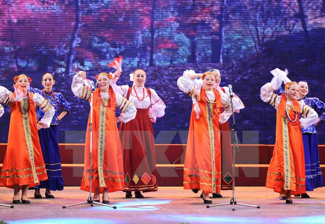 Ouverture d'un festival de la culture russe à Hanoi ảnh 1