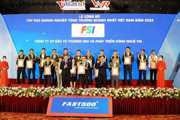 Les 500 entreprises vietnamiennes à la croissance la plus rapide honorées ảnh 1 Les 500 entreprises vietnamiennes à la croissance la plus rapide honorées ảnh 1