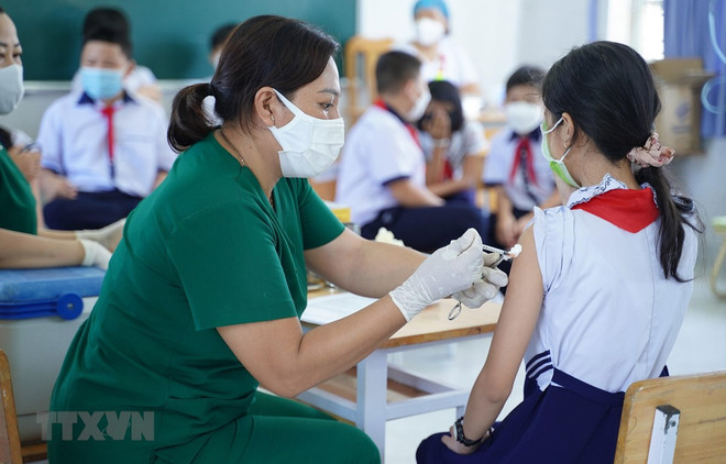 COVID-19 : plus de 8.400 nouveaux cas enregistrés en 24 heures ảnh 1 COVID-19 : plus de 8.400 nouveaux cas enregistrés en 24 heures ảnh 1