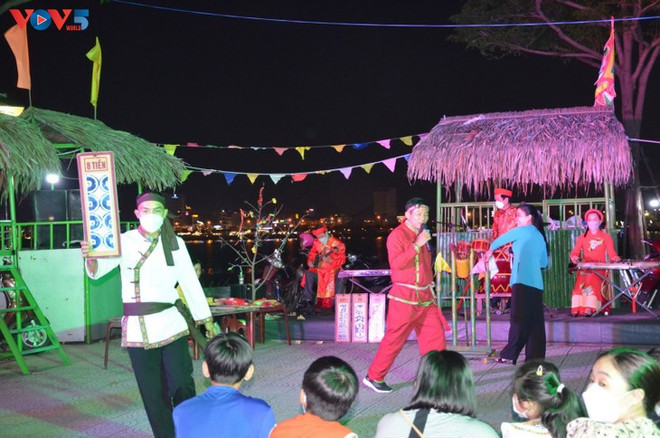 Da Nang: activités à l’occasion du 30 avril et du 1er mai ảnh 1