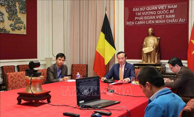 Webinaire sur "Binh Duong – porte d’entrée en or pour l'Asie du Sud-Est" ảnh 1 Webinaire sur "Binh Duong – porte d’entrée en or pour l'Asie du Sud-Est" ảnh 1