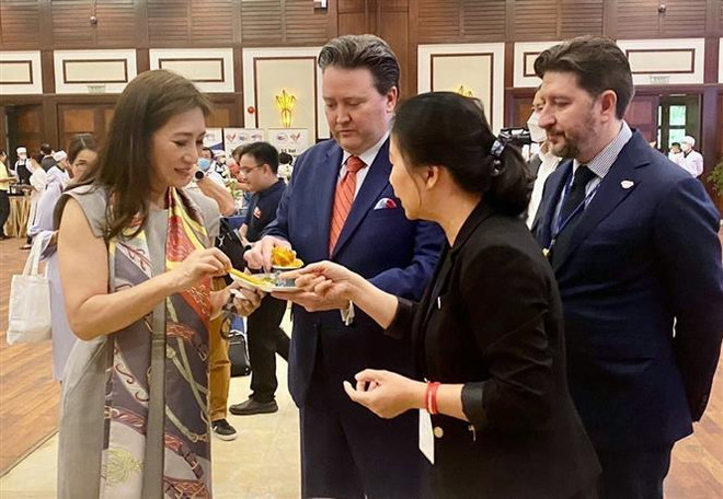 Da Nang veut renforcer ses relations de coopération avec des investisseurs américains ảnh 1 Da Nang veut renforcer ses relations de coopération avec des investisseurs américains ảnh 1