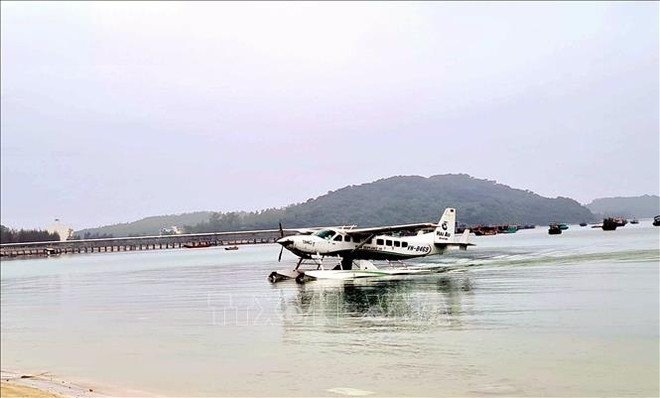 Quang Ninh examine la construction de la route des hydravions vers l'île de Cô Tô ảnh 1 Quang Ninh examine la construction de la route des hydravions vers l'île de Cô Tô ảnh 1