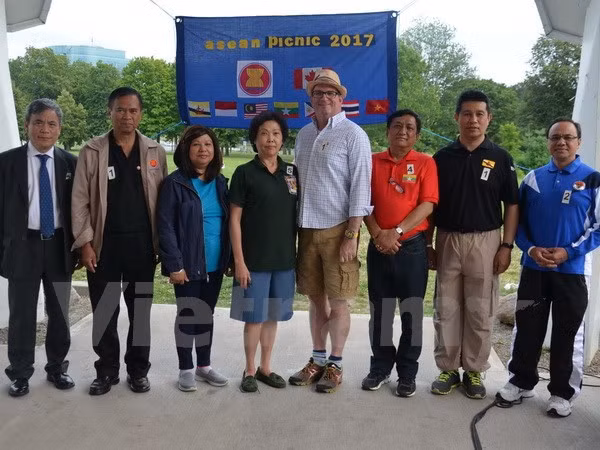 Une Journée d’échanges sportifs et gastronomiques de l’ASEAN au Canada ảnh 1