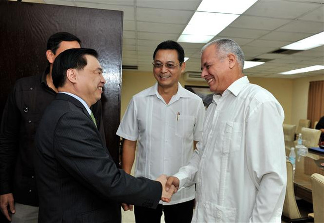 Le Vietnam et Cuba partagent des expériences en matière de travail idéologique ảnh 1 Le Vietnam et Cuba partagent des expériences en matière de travail idéologique ảnh 1