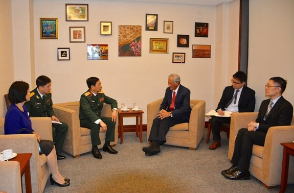 Le Vietnam et Singapour veulent renforcer leurs liens de défense ảnh 1 Le Vietnam et Singapour veulent renforcer leurs liens de défense ảnh 1