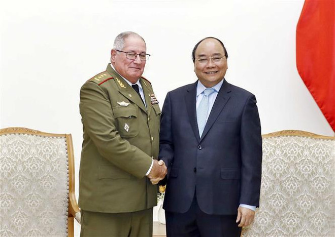 Le PM reçoit un général de corps d’armée cubain ảnh 1 Le PM reçoit un général de corps d’armée cubain ảnh 1