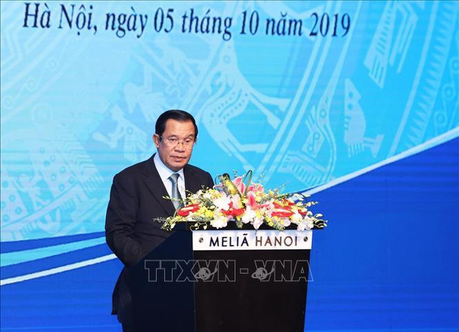 Le Premier ministre cambodgien termine sa visite officielle au Vietnam ảnh 1