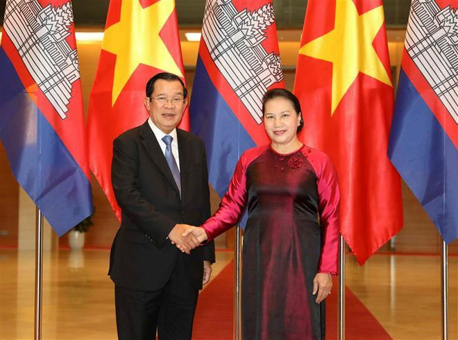 La présidente de l’Assemblée nationale rencontre le PM cambodgien ảnh 1 La présidente de l’Assemblée nationale rencontre le PM cambodgien ảnh 1