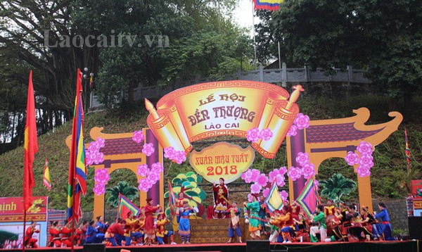 Lao Cai : plusieurs événements pour saluer le printemps de l’Année du Cochon 2019 ảnh 1 Lao Cai : plusieurs événements pour saluer le printemps de l’Année du Cochon 2019 ảnh 1