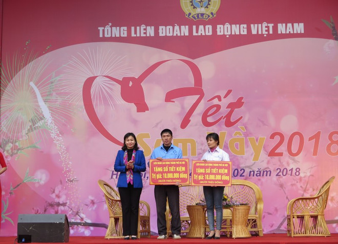 Têt : Hanoï va offrir des cadeaux à près de 872.000 personnes ảnh 1 Têt : Hanoï va offrir des cadeaux à près de 872.000 personnes ảnh 1