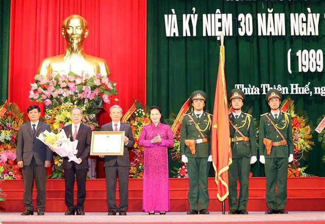 La province de Thua Thien-Hue fête le 30e anniversaire de son rétablissement ảnh 1 La province de Thua Thien-Hue fête le 30e anniversaire de son rétablissement ảnh 1