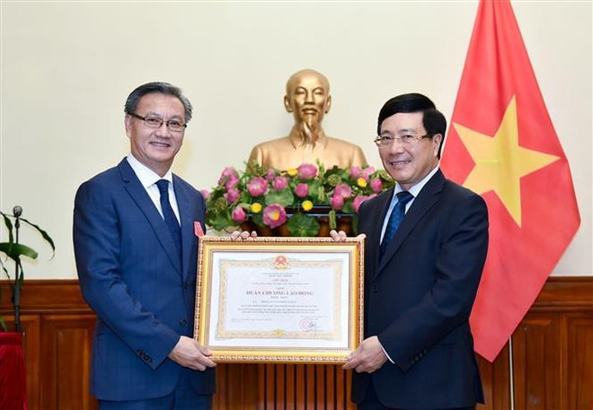 L’ambassadeur du Laos à l’honneur ảnh 1 L’ambassadeur du Laos à l’honneur ảnh 1