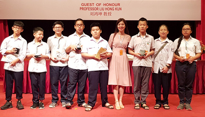 Le Vietnam remporte cinq médailles d'or aux Olympiades de maths d'Asie-Pacifique 2019 ảnh 1 Le Vietnam remporte cinq médailles d'or aux Olympiades de maths d'Asie-Pacifique 2019 ảnh 1