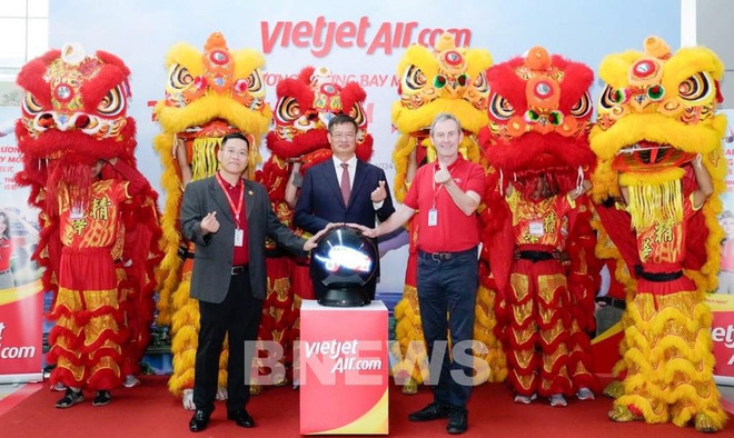 Vietjet Air inaugure une ligne reliant Hô Chi Minh-Ville à Chengdu (Chine) ảnh 1 Vietjet Air inaugure une ligne reliant Hô Chi Minh-Ville à Chengdu (Chine) ảnh 1