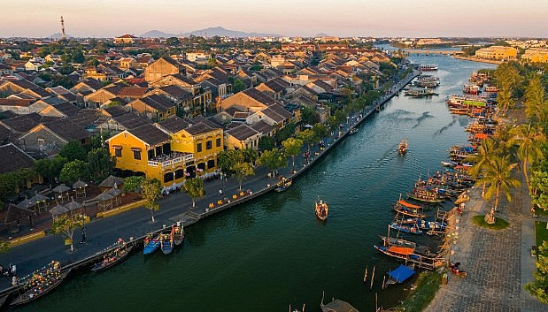 Hoi An au 2e rang sur une liste des 25 meilleures destinations pour une lune de miel ảnh 1
