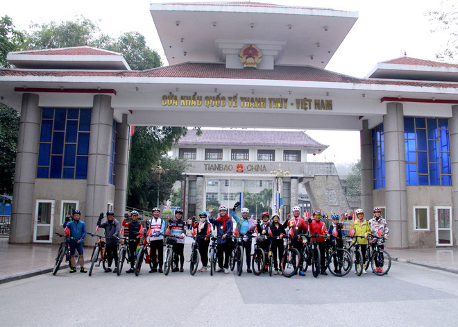 Un voyage à vélo relie les provinces vietnamiennes et chinoises ảnh 1 Un voyage à vélo relie les provinces vietnamiennes et chinoises ảnh 1
