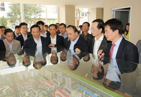 Le Premier ministre rend visite aux résidences sociales à Dang Xa ảnh 2