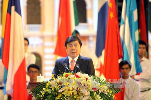 Ouverture de la fête "Ho Chi Minh-Ville – Développement et intégration" 2016 ảnh 1 Ouverture de la fête "Ho Chi Minh-Ville – Développement et intégration" 2016 ảnh 1