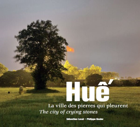 Une exposition photographique et la présentation d’un livre sur la ville de Huê en France ảnh 1 Une exposition photographique et la présentation d’un livre sur la ville de Huê en France ảnh 1