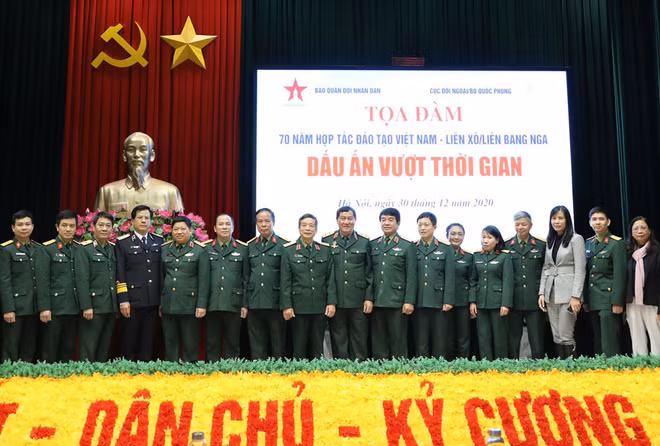 Séminaire sur la coopération Vietnam-U.R.S.S/Russie dans la formation ảnh 1