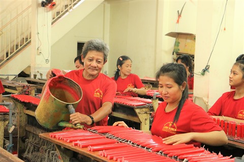 Châu Dôc : Fabrication de chandelles, un métier inoubliable ảnh 1 Châu Dôc : Fabrication de chandelles, un métier inoubliable ảnh 1