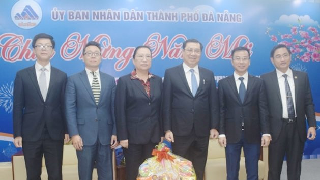Des diplomates étrangers présentent leurs vœux du Têt 2018 à Dà Nang ảnh 1 Des diplomates étrangers présentent leurs vœux du Têt 2018 à Dà Nang ảnh 1