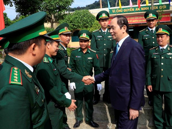 Le président Trân Dai Quang présente les vœux du Nouvel an à Kon Tum ảnh 1 Le président Trân Dai Quang présente les vœux du Nouvel an à Kon Tum ảnh 1
