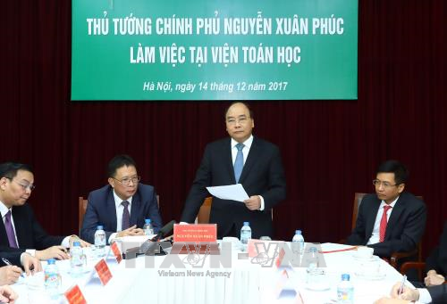 Le Premier ministre travaille avec des responsables de l’Institut de mathématiques du Vietnam ảnh 1 Le Premier ministre travaille avec des responsables de l’Institut de mathématiques du Vietnam ảnh 1