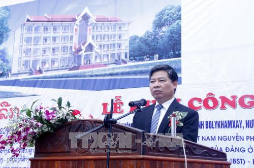 Un lycée cadeau du leader du PCV mis en chantier au Laos ảnh 1 Un lycée cadeau du leader du PCV mis en chantier au Laos ảnh 1