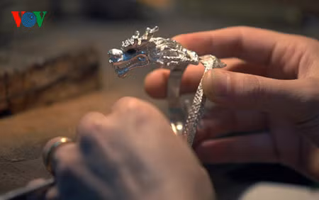 Hang Bac, une rue de métier originale ảnh 5 Hang Bac, une rue de métier originale ảnh 5