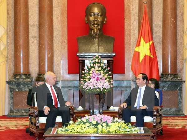 Le président Tran Dai Quang reçoit les ambassadeurs de Russie et du Japon ảnh 1 Le président Tran Dai Quang reçoit les ambassadeurs de Russie et du Japon ảnh 1