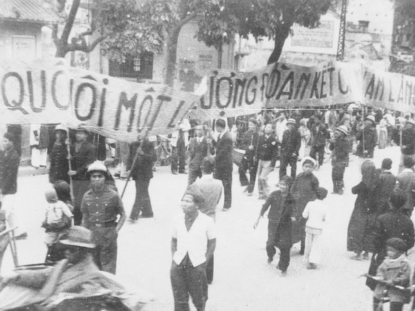 Duplex télévisé spécial ‘’Le représentant’’ en l’honneur des 70 ans de l’AN ảnh 1 Duplex télévisé spécial ‘’Le représentant’’ en l’honneur des 70 ans de l’AN ảnh 1