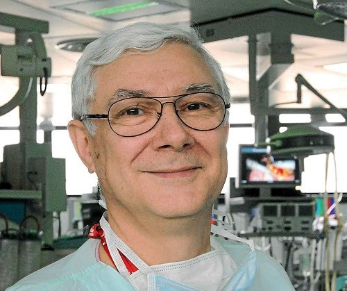 Des gastro-entérologues français vont effectuer des opérations à Hanoi ảnh 1