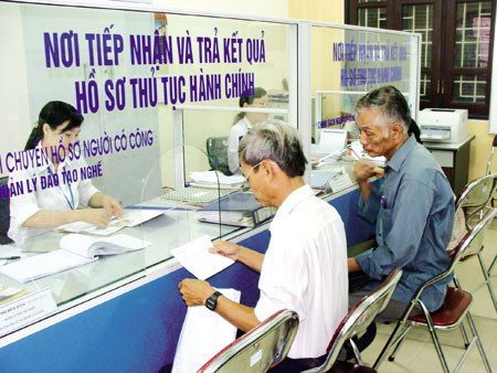Lancement d’un projet sur la réforme administrative à Quang Binh ảnh 1 Lancement d’un projet sur la réforme administrative à Quang Binh ảnh 1