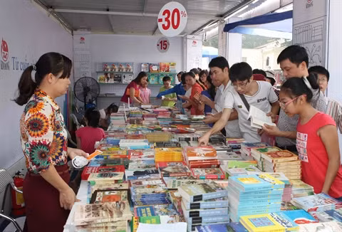 Bientôt le Salon du livre de Hanoi 2015 ảnh 1