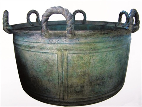 Un mystérieux chaudron de bronze vieux de trois siècles ảnh 1 Un mystérieux chaudron de bronze vieux de trois siècles ảnh 1